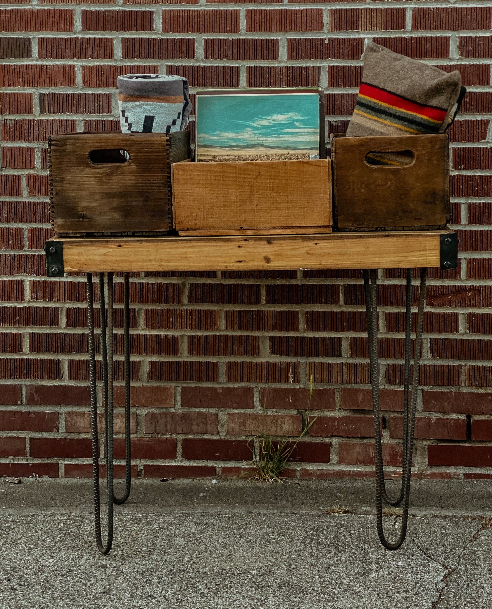 Soda Crate Entry Table